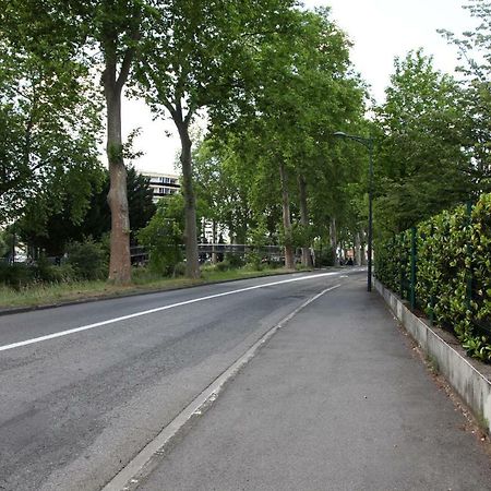 Apartmán Lespinet Toulouse Exteriér fotografie